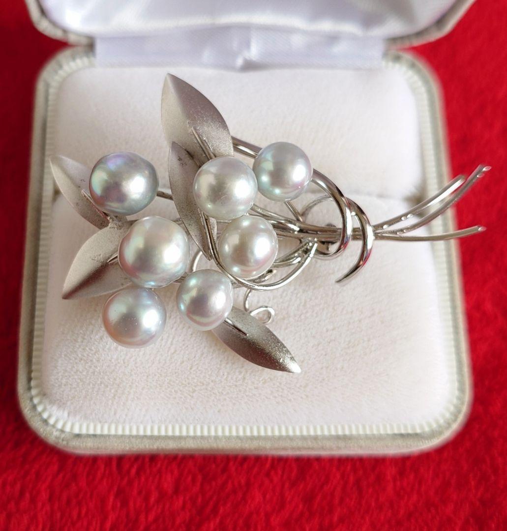シルバー製ブローチ 南洋パール 9mm 銀細工 アールヌーボー植物モチーフ D6