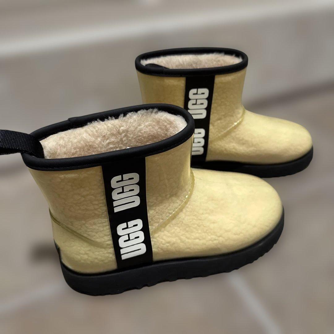 UGG イエロー ショートブーツ