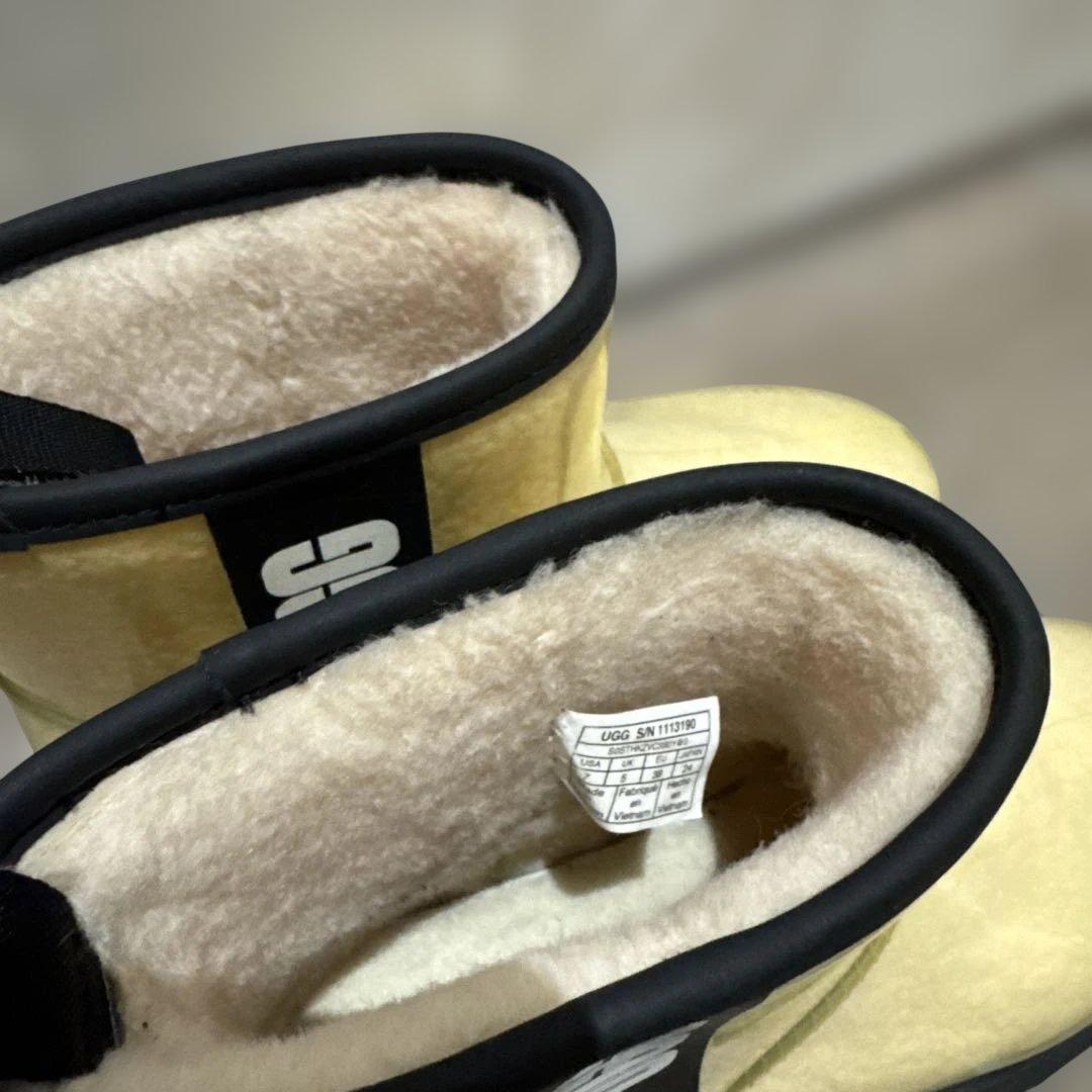 UGG イエロー ショートブーツ
