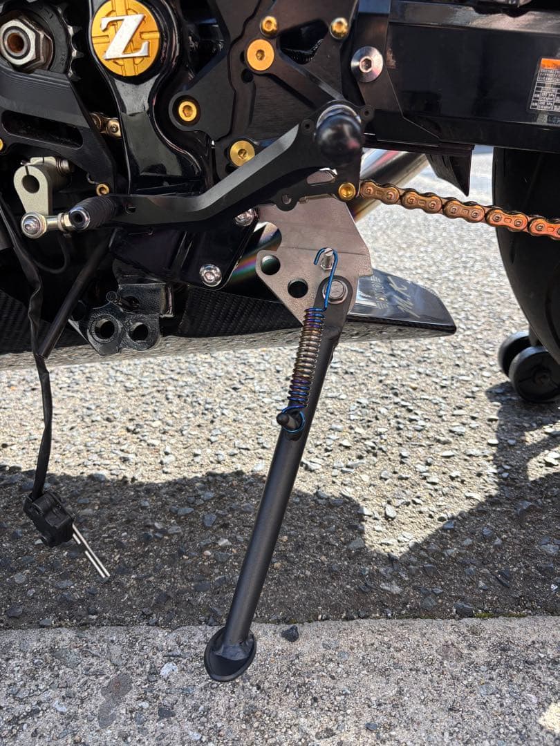 z900rs スタンド移設キット(サイドスタンド無し)　新品