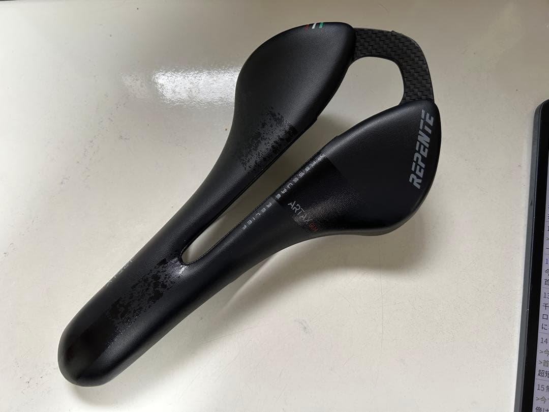 REPENTE artax glm カーボンサドル