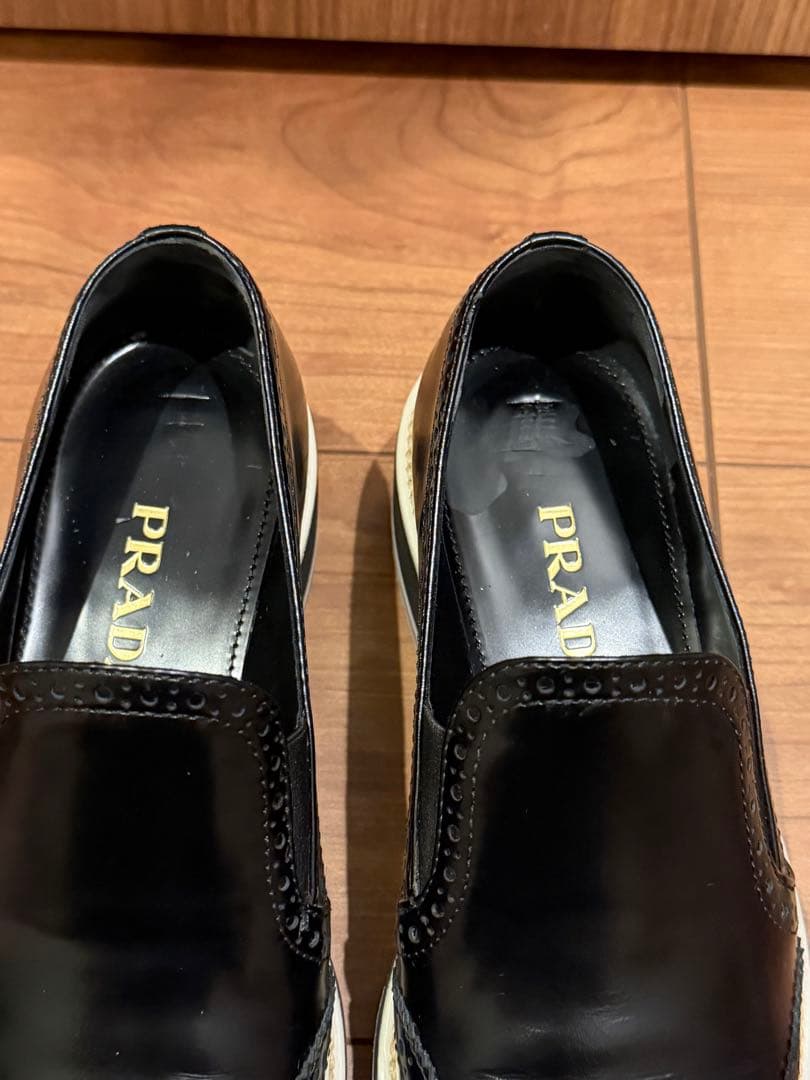 PRADA プラダ ローファー スリッポン 革靴 ウィングチップ 黒 35