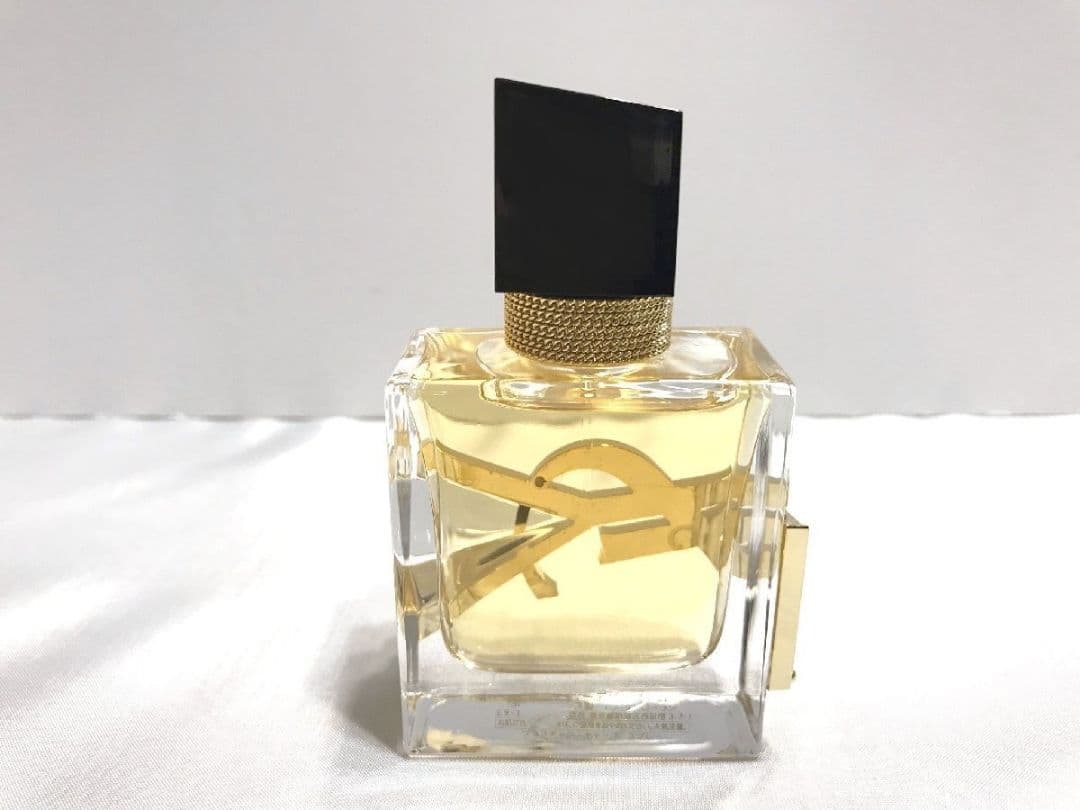 香水 ■ イヴ サンローラン YSL リブレ オードパルファム EDP 30ml