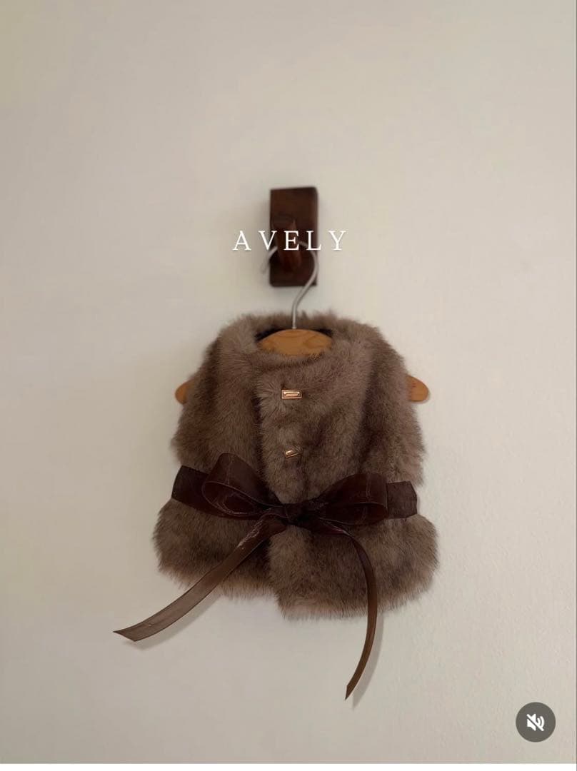 AVELY ブラウンファーベスト　XSサイズ