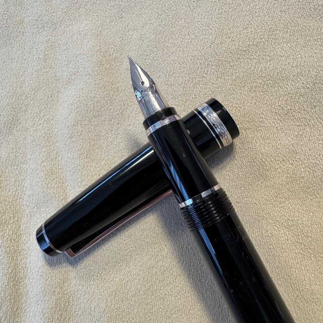 万年筆　パイロット　エラボー