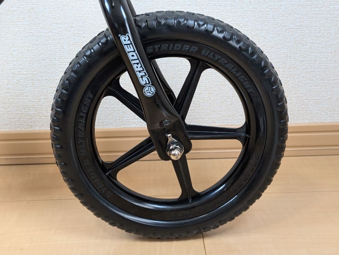 STRIDER バランスバイク 12インチ ブラック