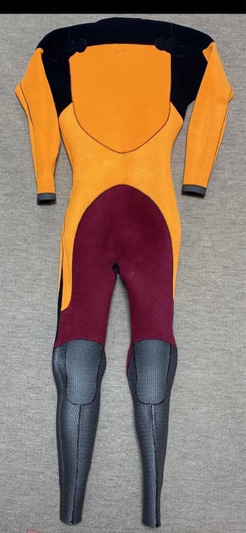 よっしー様ご予約品美品　ウエットスーツ　セミドライスーツ　使用回数4回
