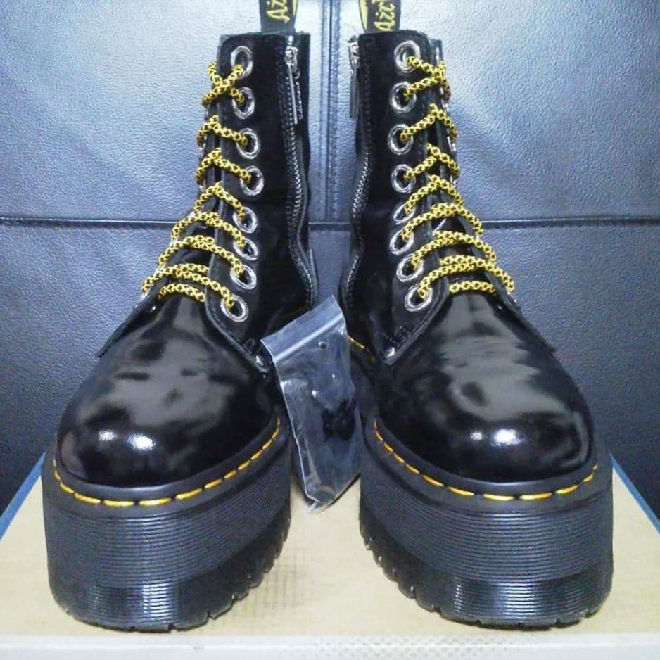 Dr.Martens JADON MAX UK4 黒 厚底 8ホール