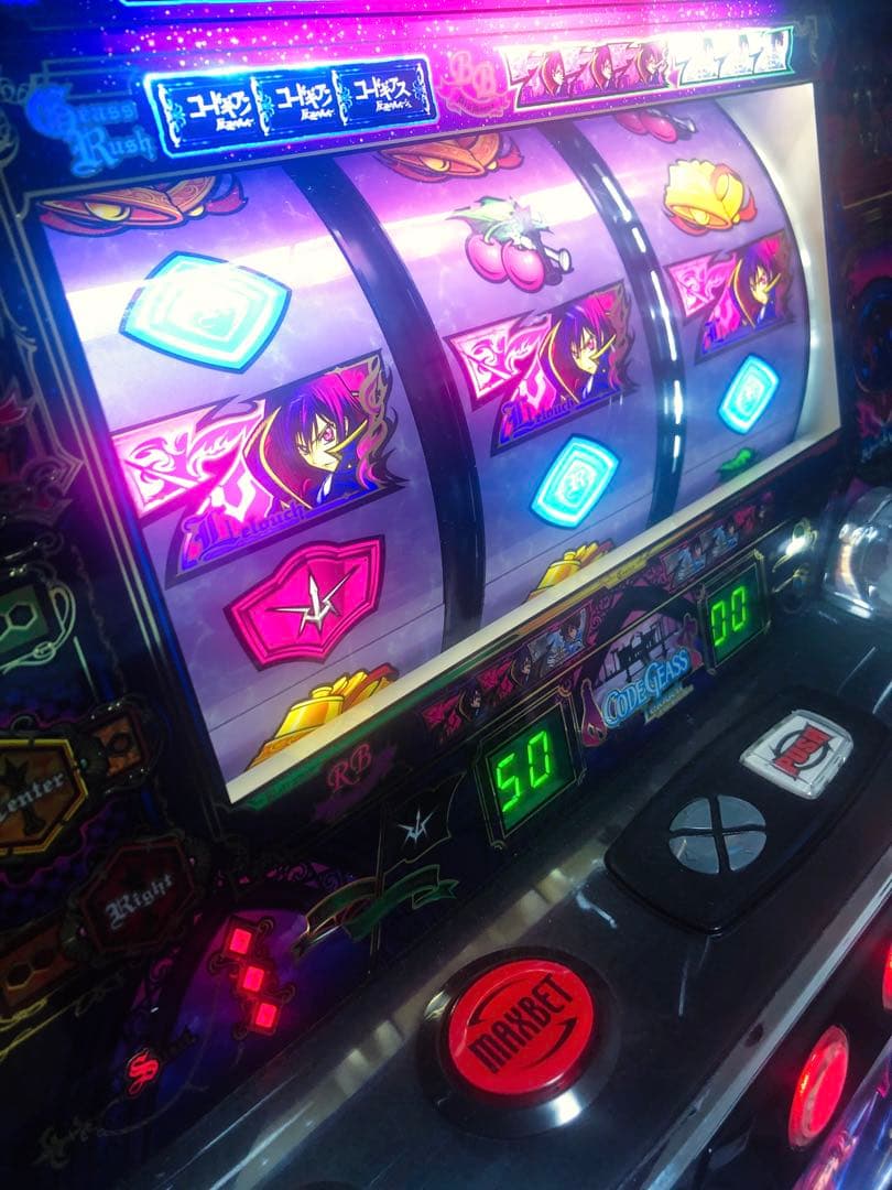 【送料込み】パチスロ　コードギアス　実機