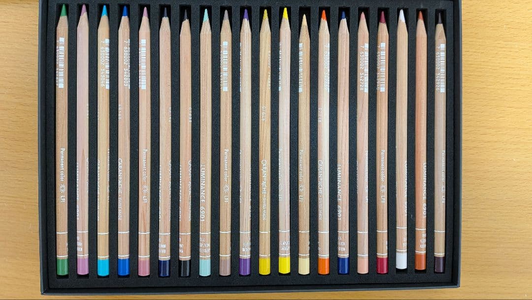 CARAN D'ACHE LUMINANCE 6901 20色セット