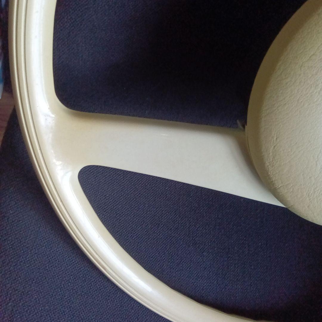 t*4様 メルセデス・ベンツ 　ホワイトステアリング 　縦目