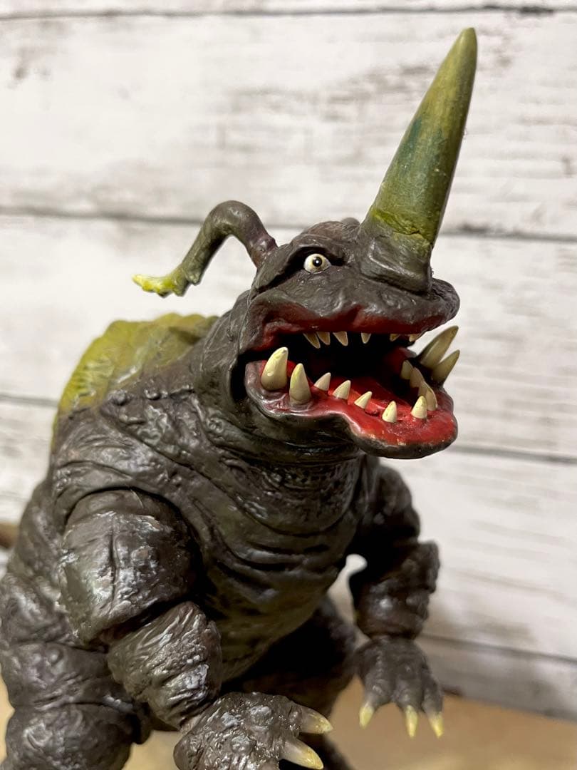 エクスプラス　ネロンガ　改造リペイント完成品