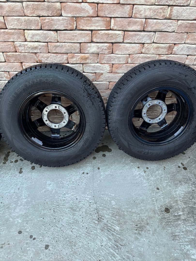 ハイエース195/80R15スタッドレス15インチ6穴139.7キラーホイール