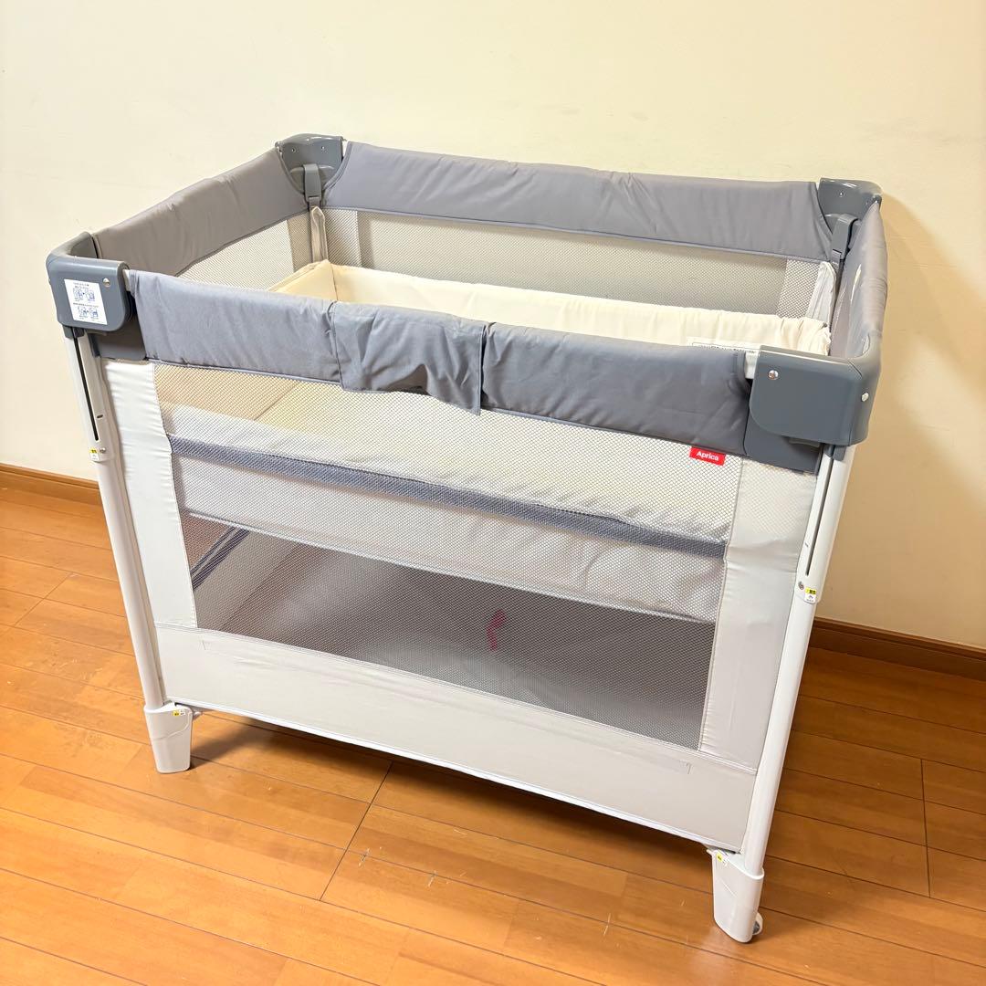 【美品・匿名配送】アップリカ ココネルエアーABベビーベッド グレーベアー