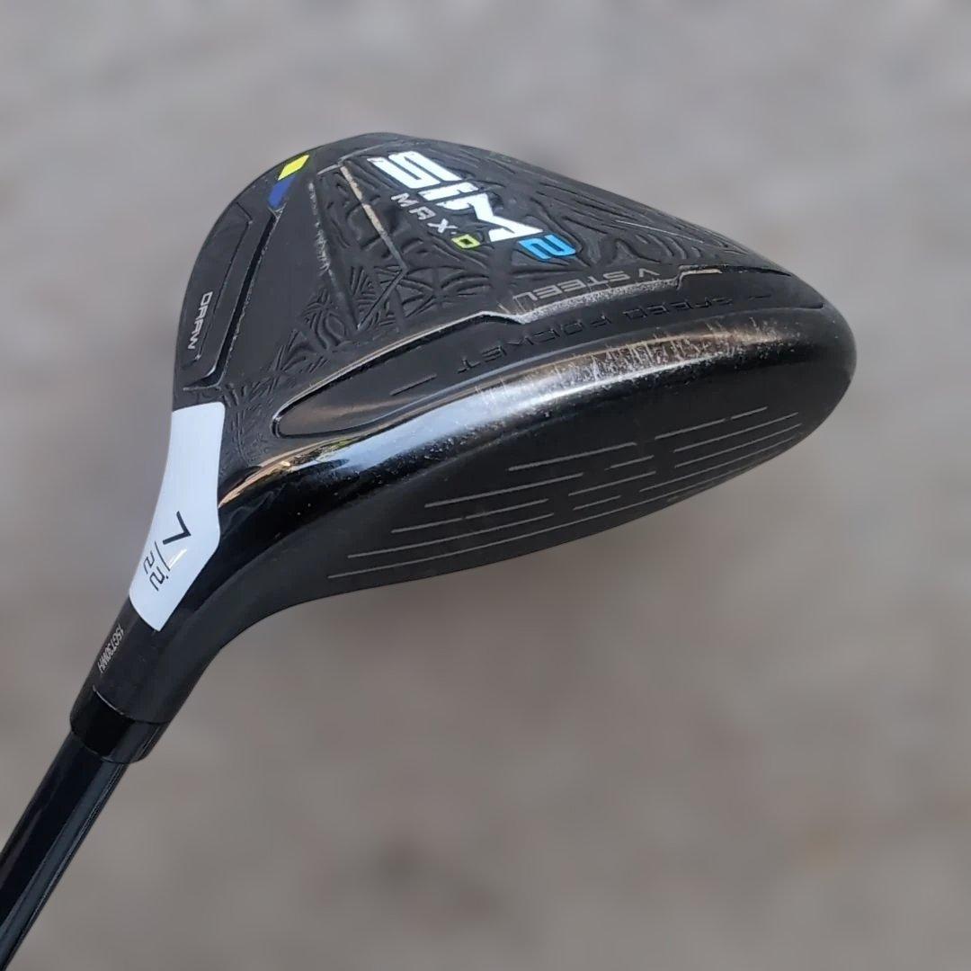 【格安本日限り出品即日発送】 テーラーメード、シム2MAX D 7W 22度