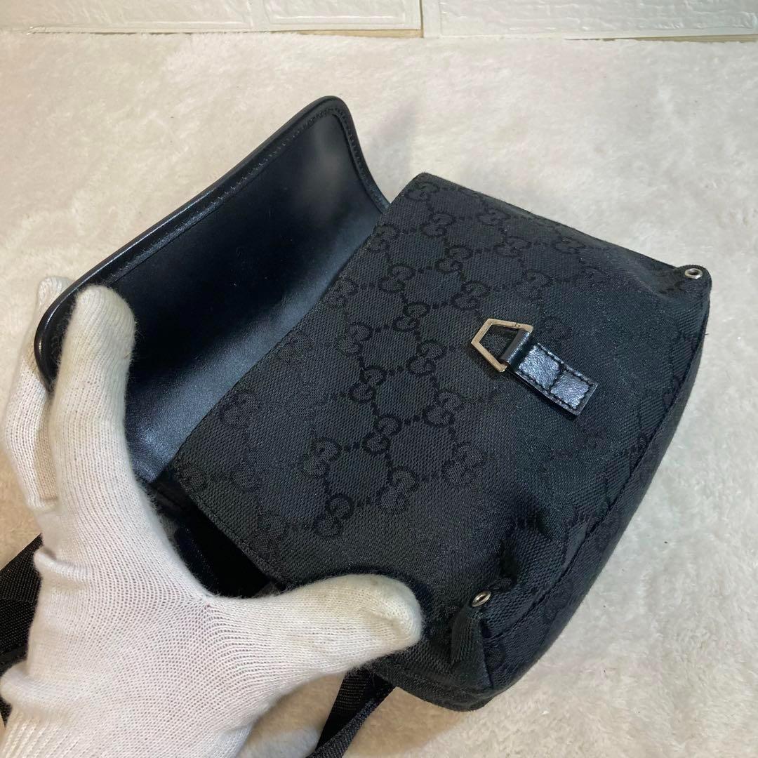 ！新品同然！　GUCCI グッチ　ボディーバッグ　ブラック　キャンバス