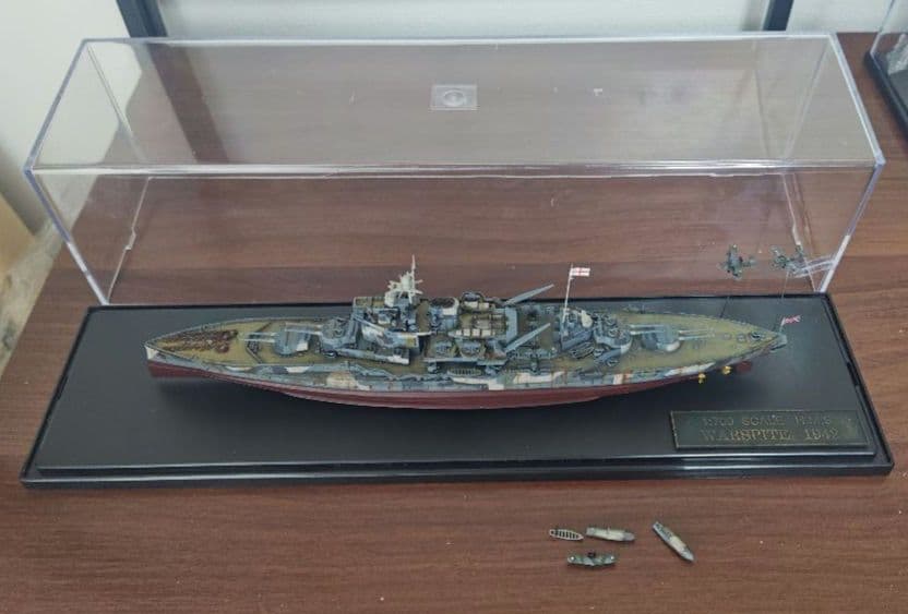 トランペッター 1/700 イギリス海軍 戦艦 ウォースパイト