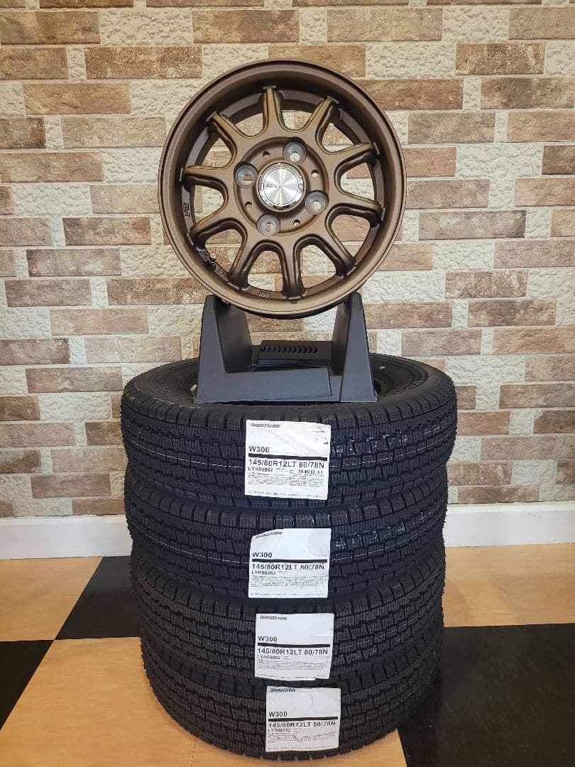12インチスタッドレスタイヤ&ホイール新品！軽トラ、軽バンに‼