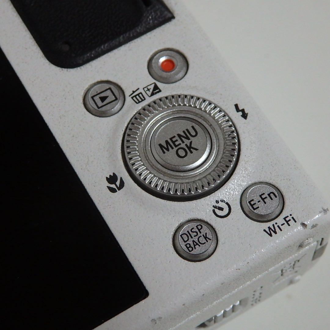 Fujifilm XQ2 ホワイト フジフイルム　ジャンク