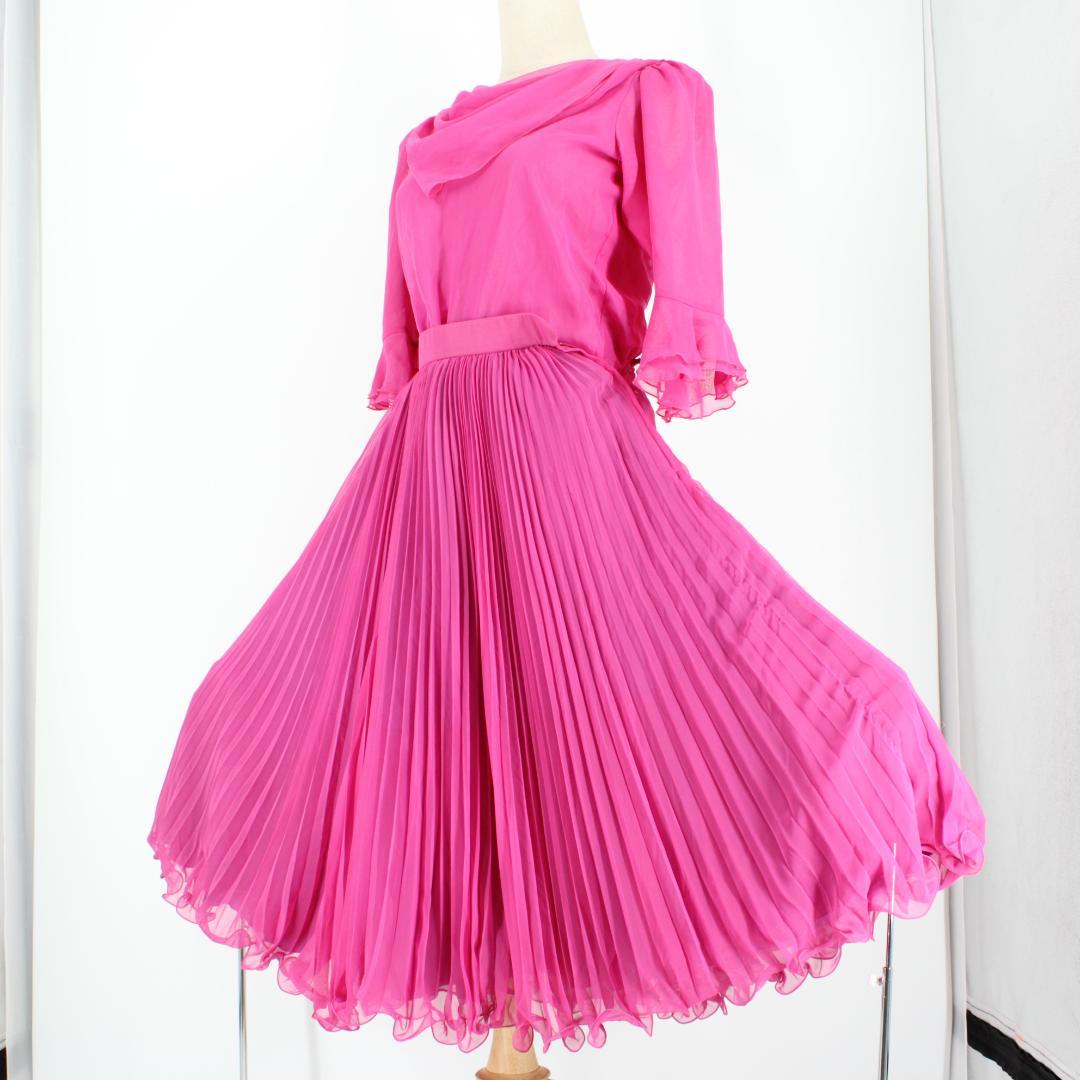 【美品 日本製社交ダンス衣装】上下セット スカート トップス sekine 紫