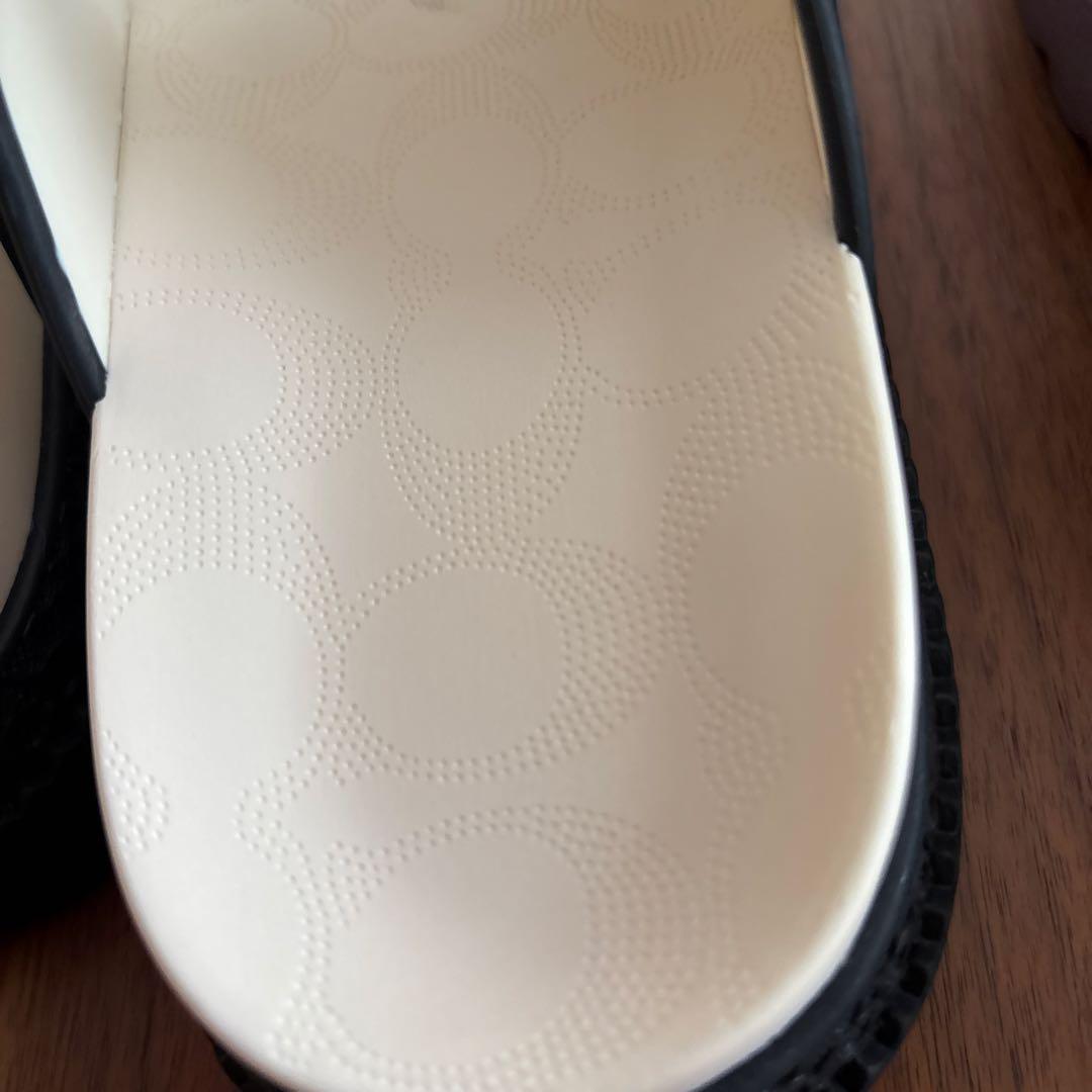 coach未使用　COACH SIGNATURE レイニーサンダル