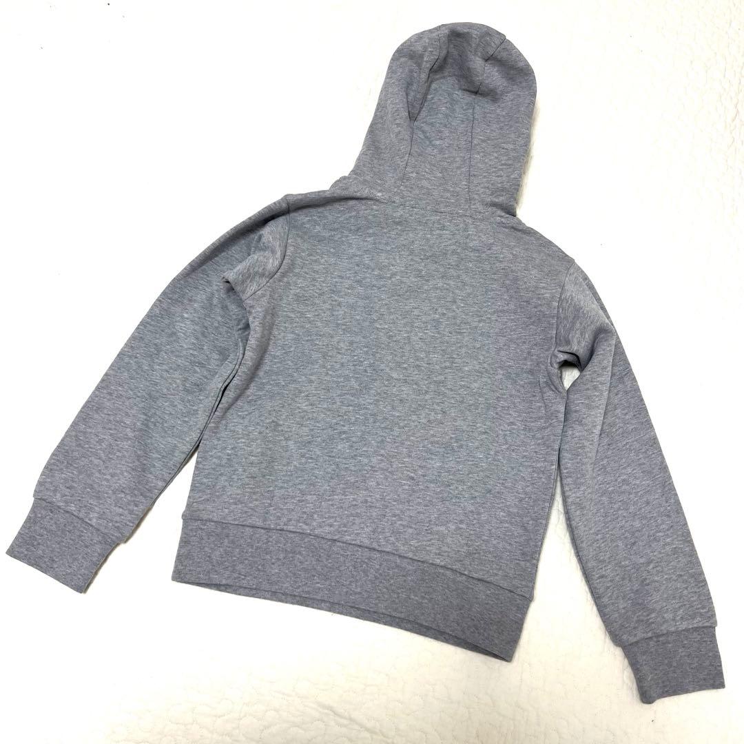 現行新品タグ付き　MONCLER グレー　スウェット　パーカー　10A