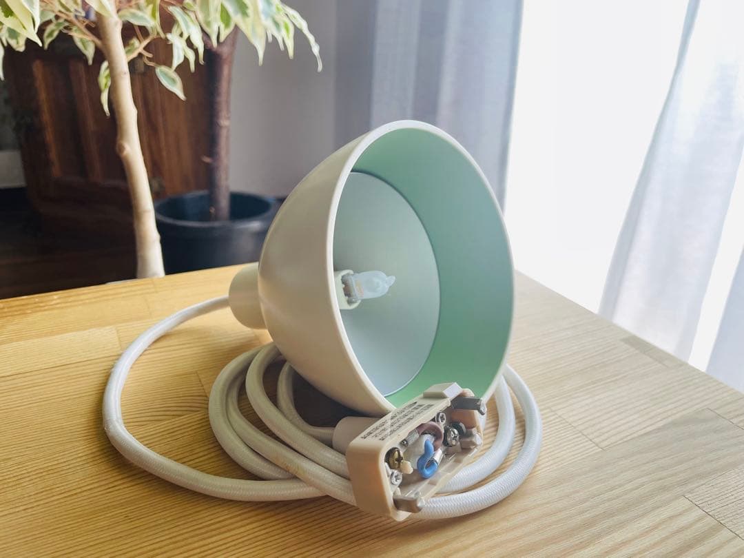 Louis Poulsen ルイスポールセン　トルボー