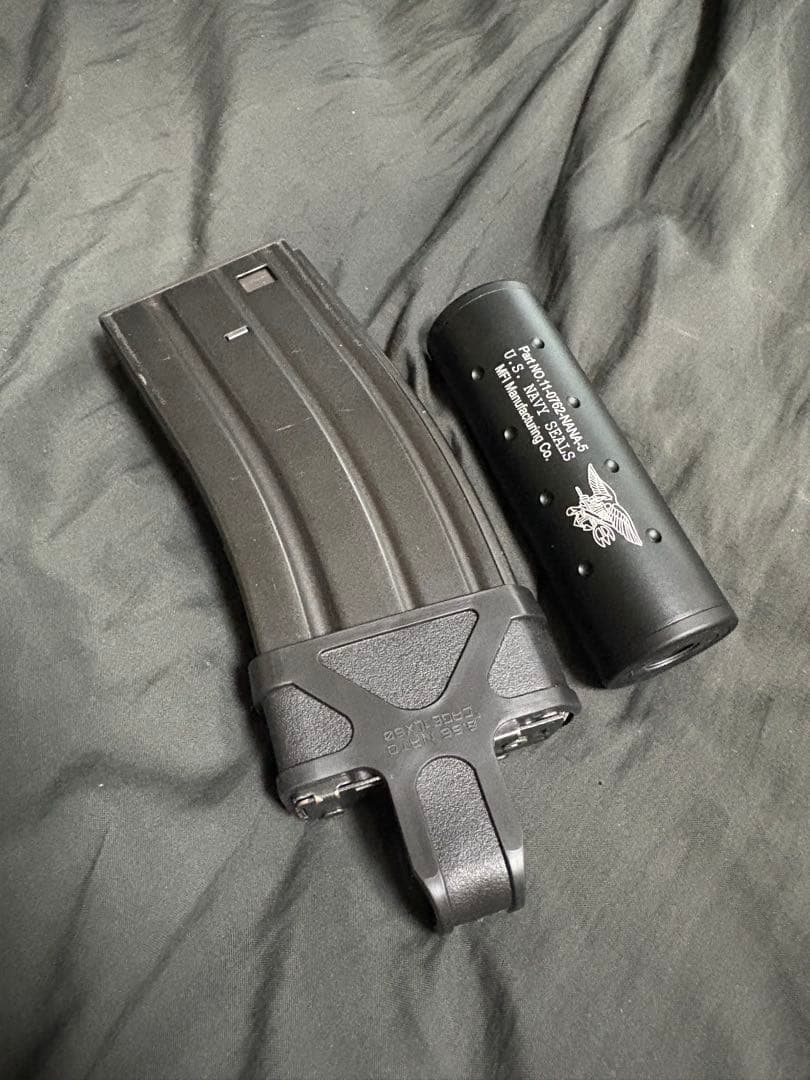 2*z様 東京マルイ M4 スタンダード電動ガン