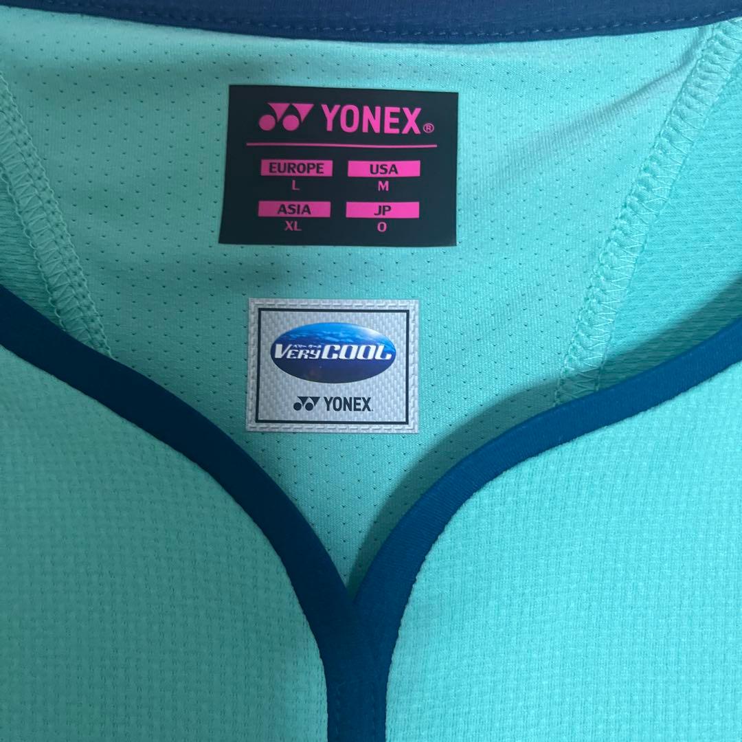 YONEX Vネックテニスウェア上下O.M