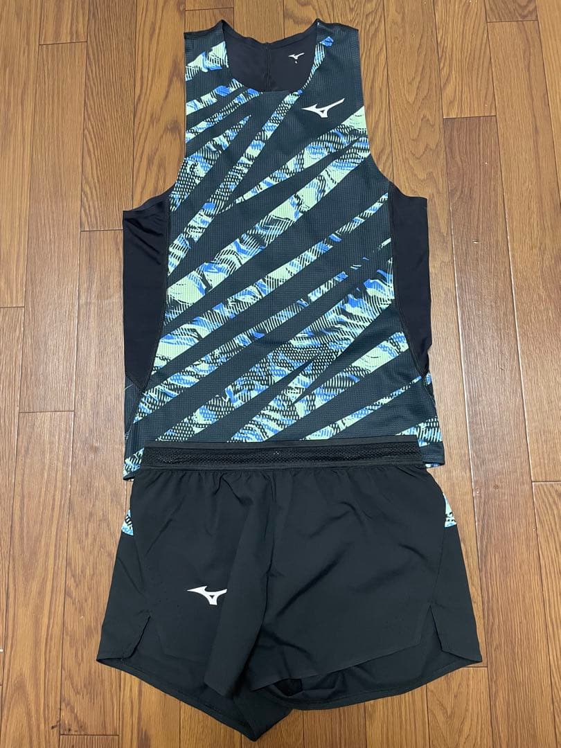 ミズノ　陸上ユニフォーム　上下M