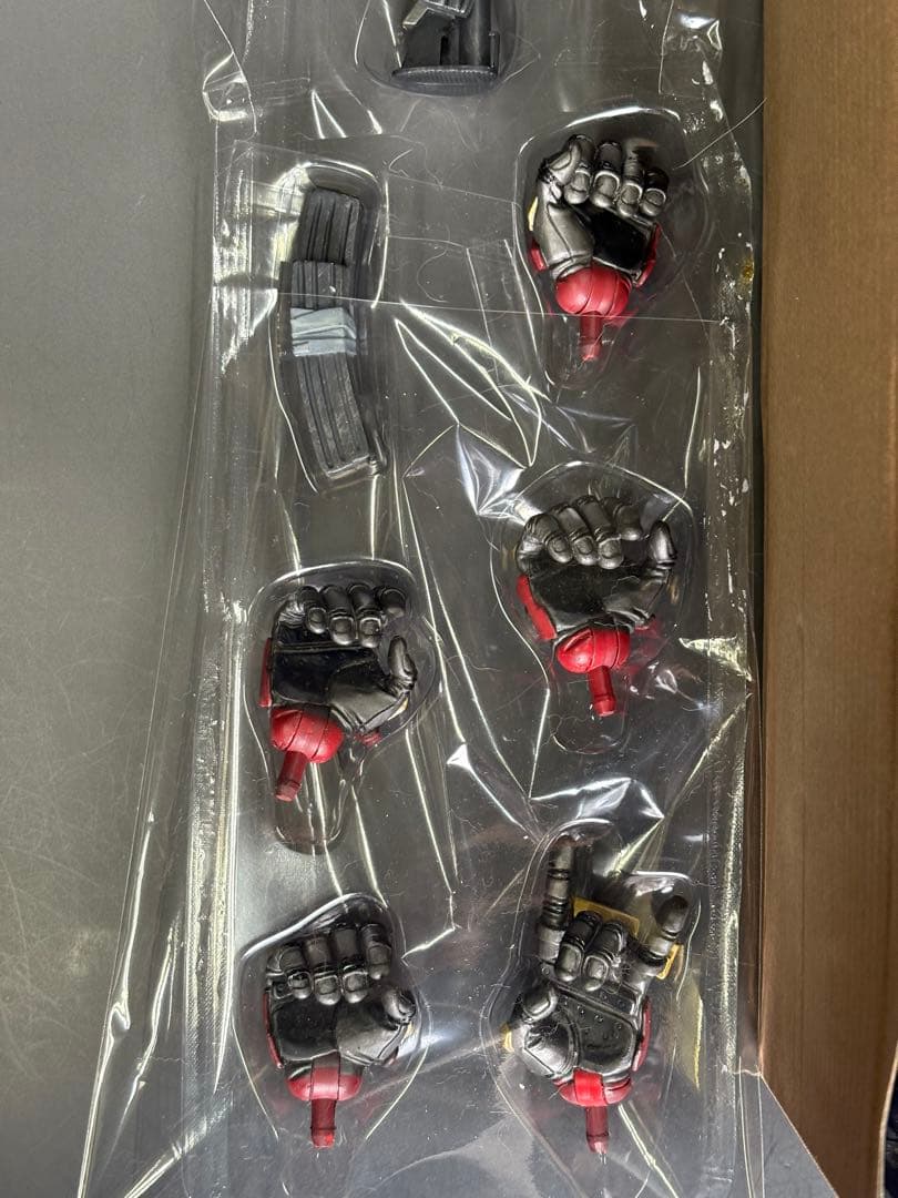 NECA 1/4 マーベルDEADPOOL 新品同様 付属品欠品無し 箱痛みあり