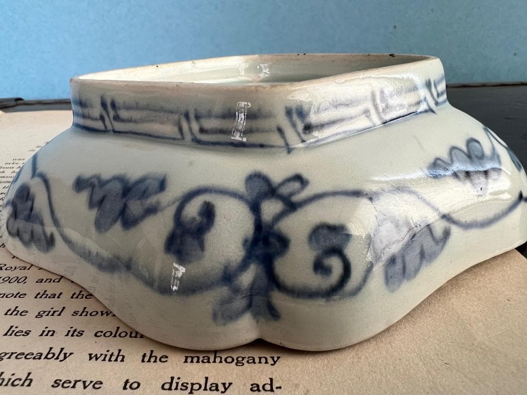 品番　t-0395 古伊万里　菱形皿B　染付　紙刷り印判　印判　時代　変形皿渦福