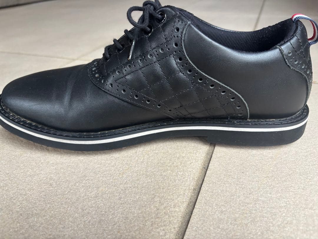 美品G/FOREメンズ牛革レザーガリバンダースパイクレス　ゴルフシューズ　箱あり