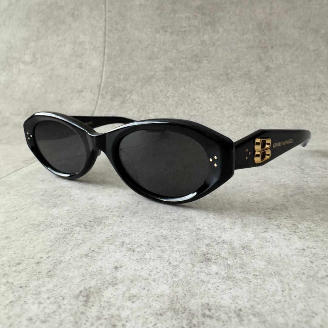 美品　ジェントルモンスター　VAMP　2025年製　サングラス　黒　ゴールド金具