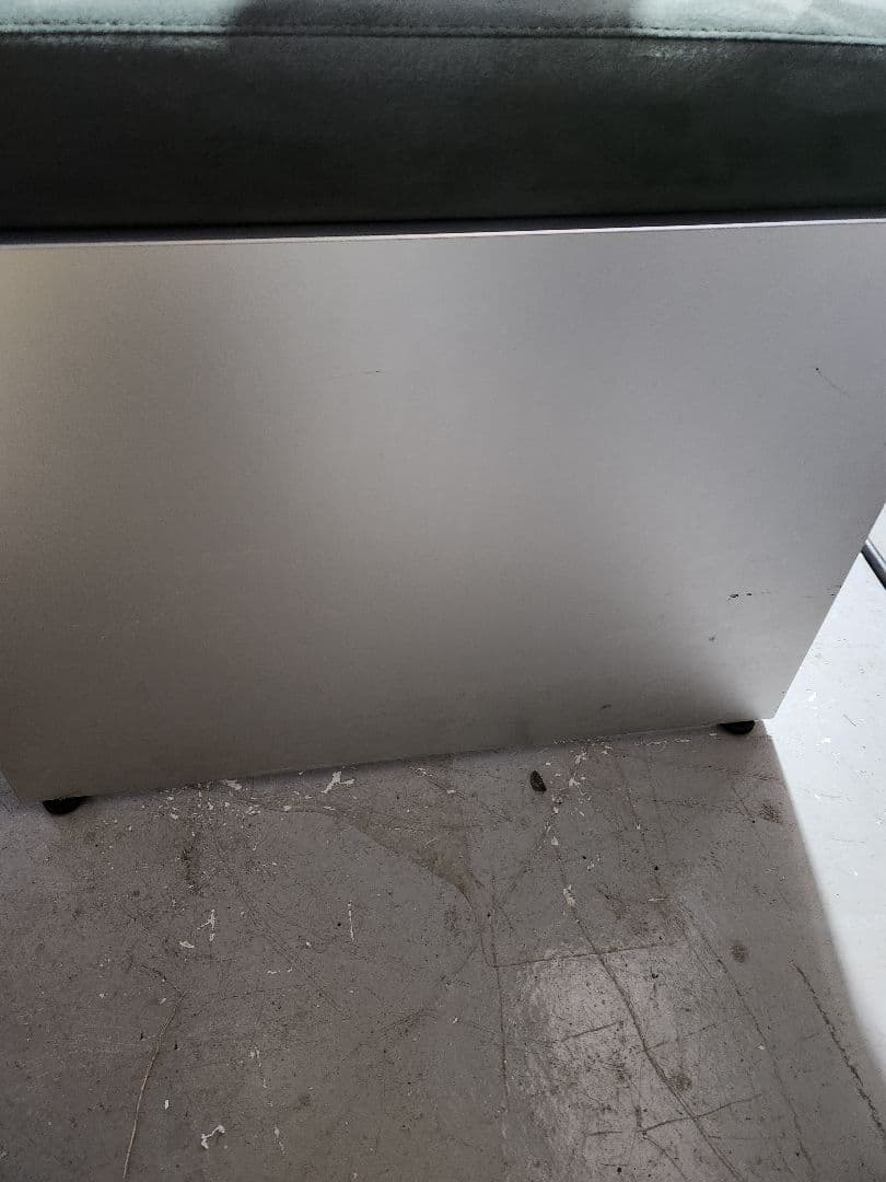 カッシーナイクスシー/エアフレーム/ 3Pベンチ/グレー　②