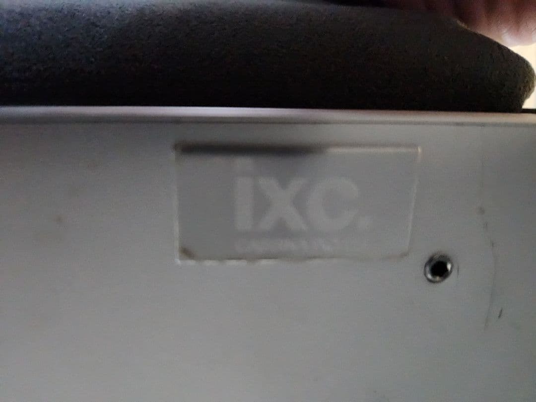 カッシーナイクスシー/エアフレーム/ 3Pベンチ/グレー　②