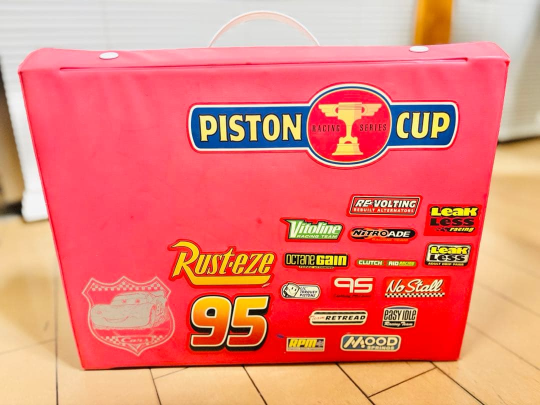 【廃盤希少商品‼︎】カーズ•トミカ19台/収納バッグ/トレーラーマックセットです☆