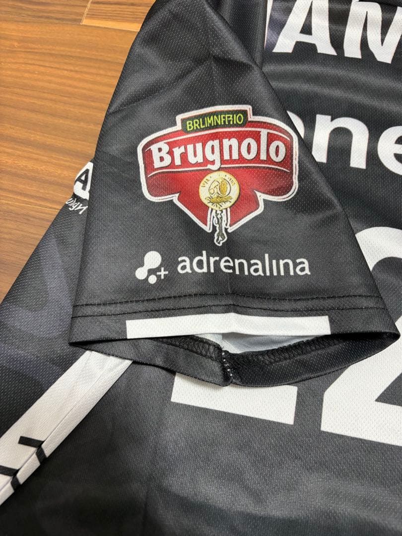 【激レア/新品】セリエA パドヴァ ユニフォーム 豪華ロゴ入り　バレーボール