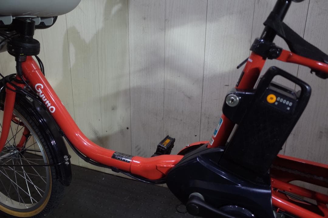 パナソニック ギュット・クルーム16AH 20インチ 3段 LED 充電器付き