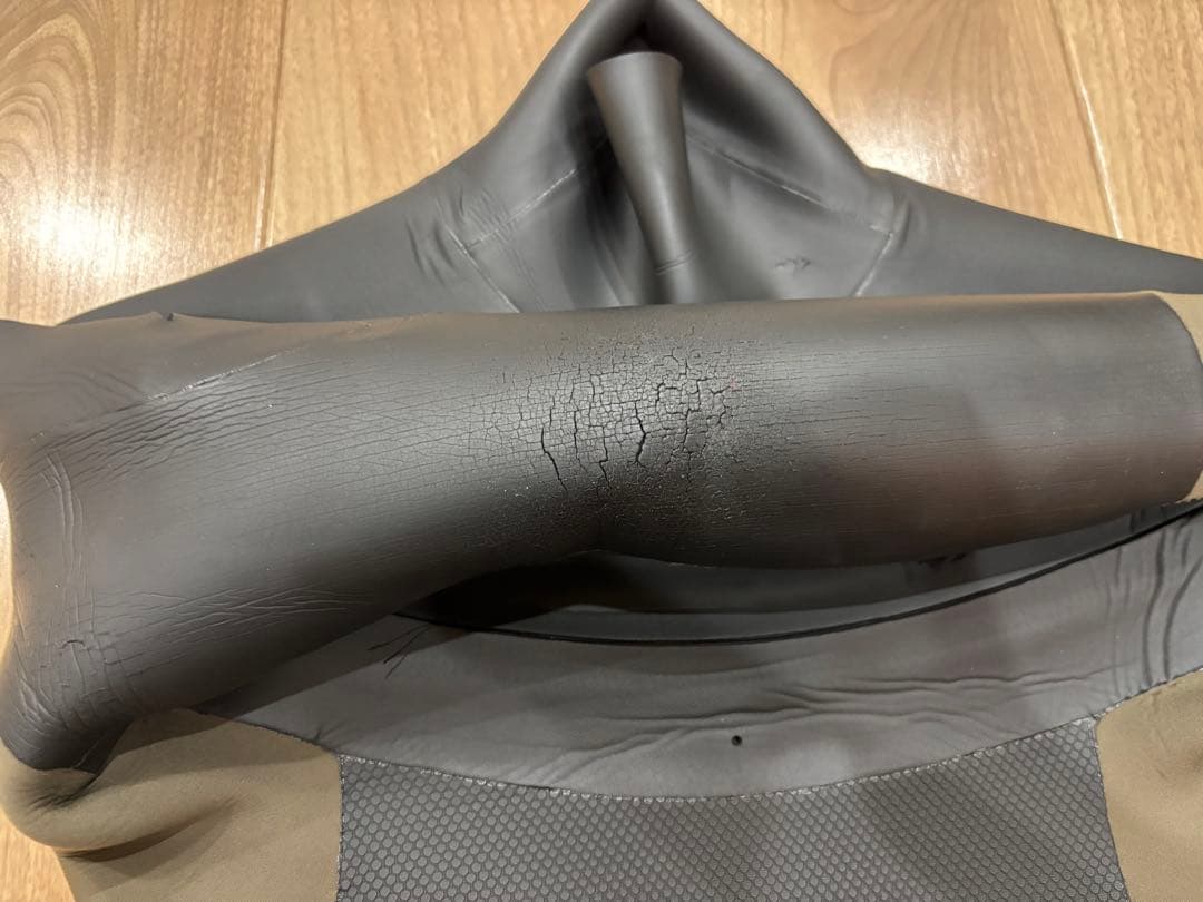 fellow ウエットスーツ　セミドライ　ロングチェストジップ