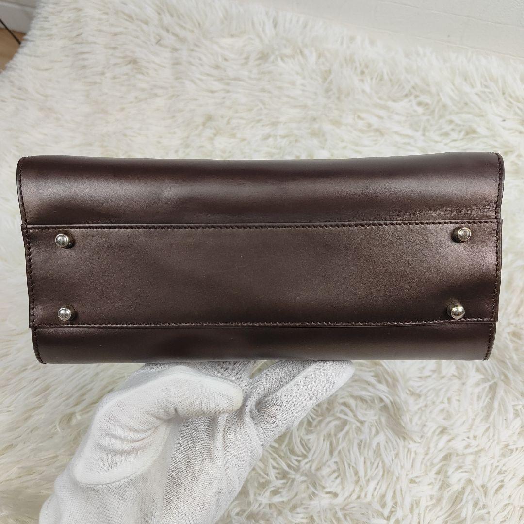 本日限定価格　グッチ　ハンドバッグ　トップハンドル　がま口　ロゴ金具　肩掛け