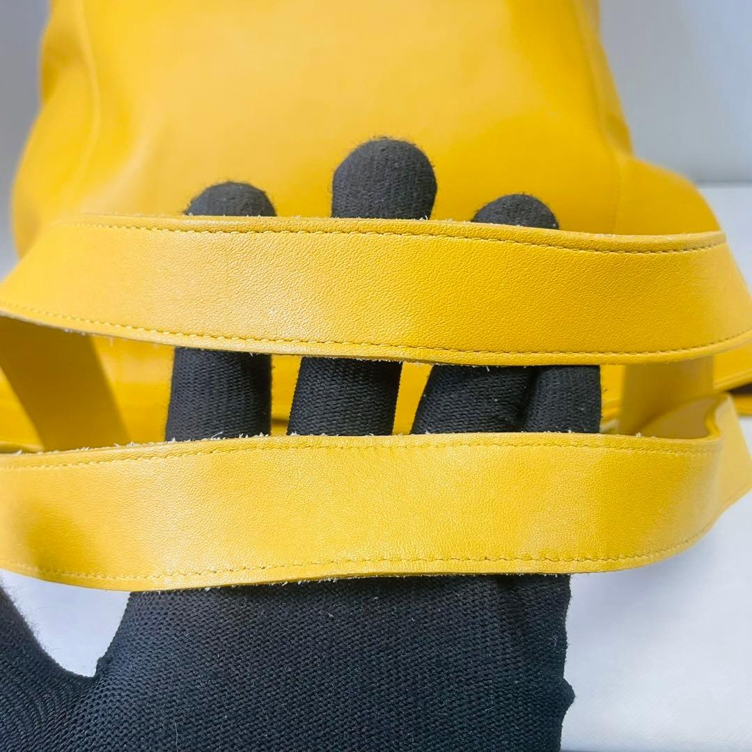 オールドCOACH コーチ　トートバッグ 黄色　レザー　ロゴチャーム付き