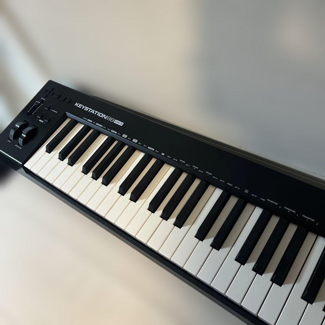 MIDIキーボード M-AUDIO KEYSTATION88 MK3