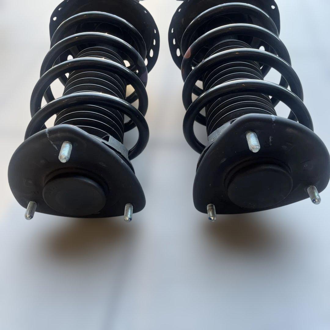 くぼたけいステップワゴン　純正　サスペンションキット ブラック