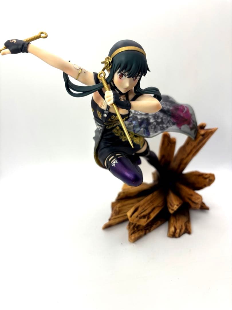 スパイファミリー　ヨルフォージャー　フィギュアリペイント