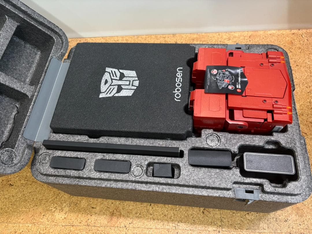 robosen フラッグシップ　オプティマスプライム　(日本語版)