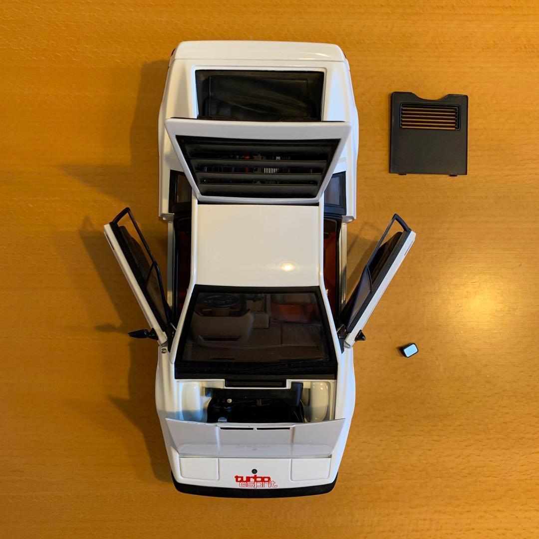 オートアート1/18 LOTUS esprit turbo ※少々難あり