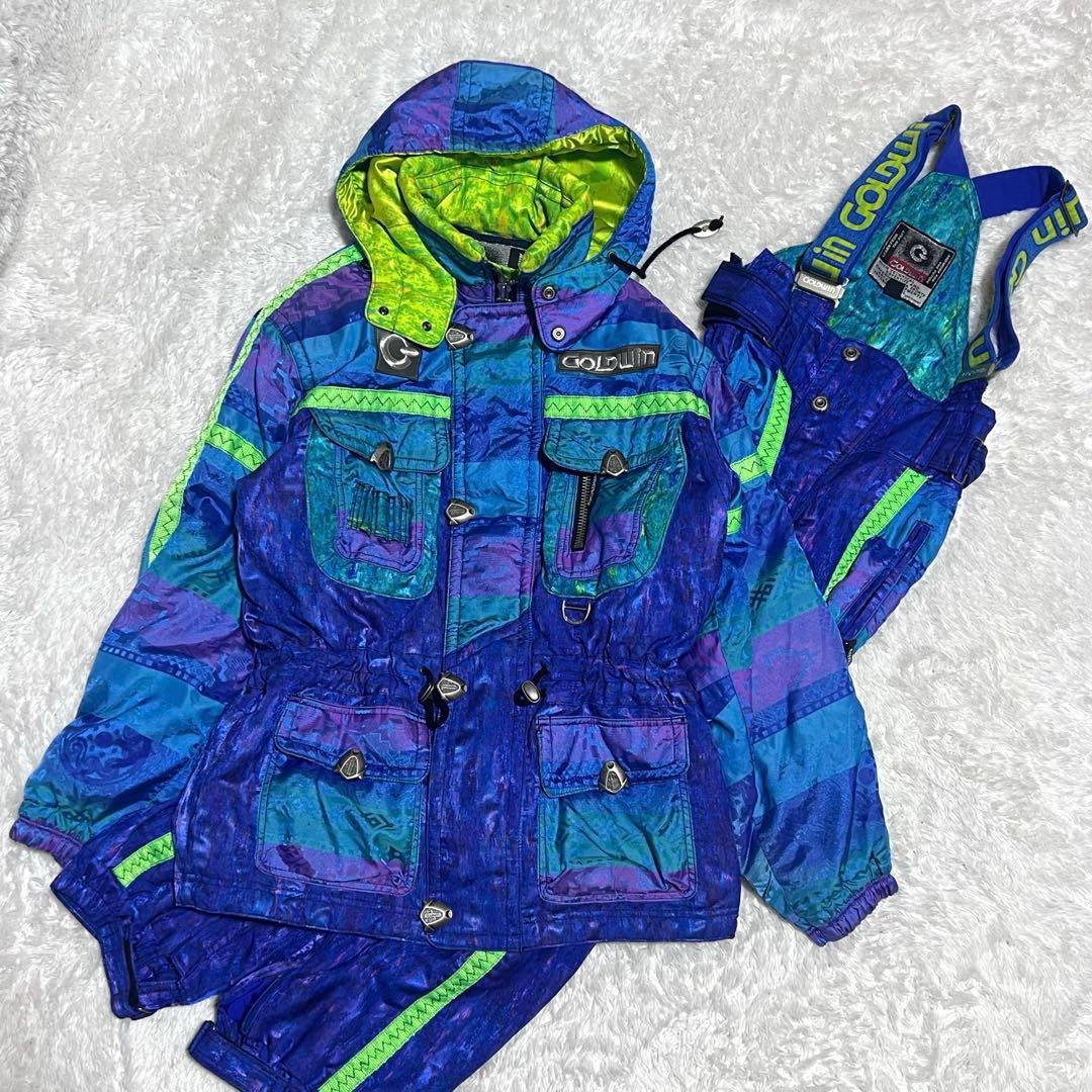 美品　GOLDWIN スキーウェア　セットアップ　スノーウェア　上下