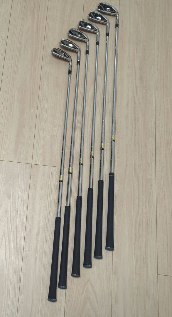 R*i様 TaylorMade M4 アイアンセット PW〜5I フレックスS
