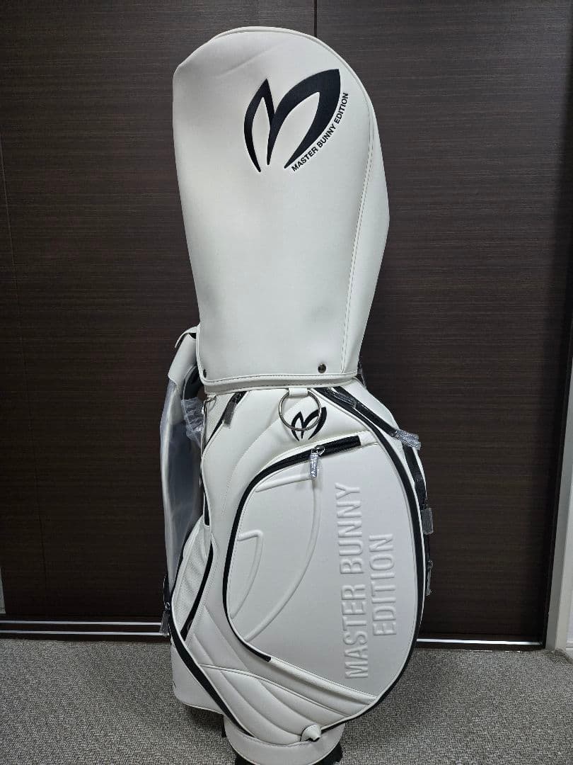MASTER BUNNY EDITION ホワイトキャディバッグ